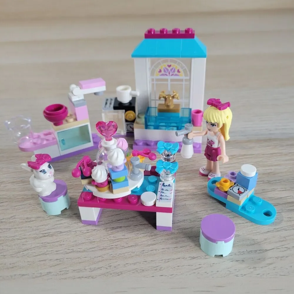 LEGO FRIENDS Stephanies Friendship Cakes 41308 Instructions Bakery Incomplete